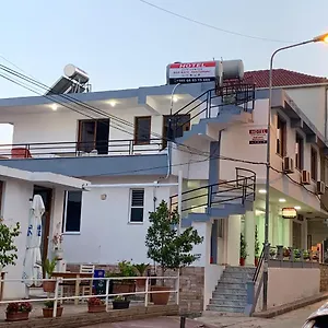 Hotel Center, Sarandë