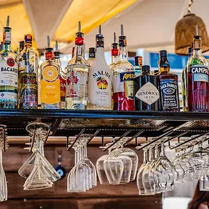 Hotell Aloha, Sarandë